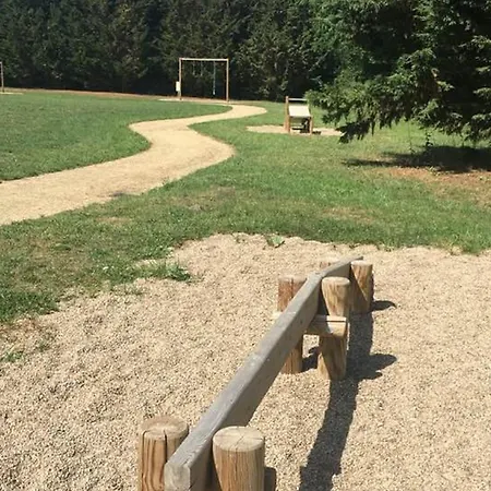 Au Clos Du Paradis Avec Terrasse Et Jardin, - Fr-1-489-235 Meillard